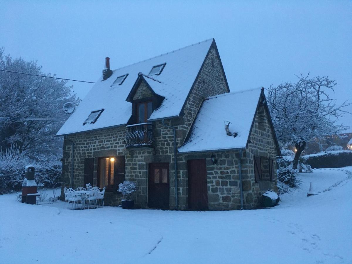 Beauficel The Gingerbread House Cottage מראה חיצוני תמונה